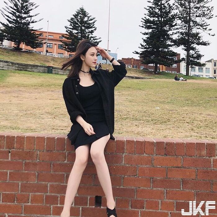 美腿女神 Crystal Lee 路上捕捉美背翹臀正妹 3th image