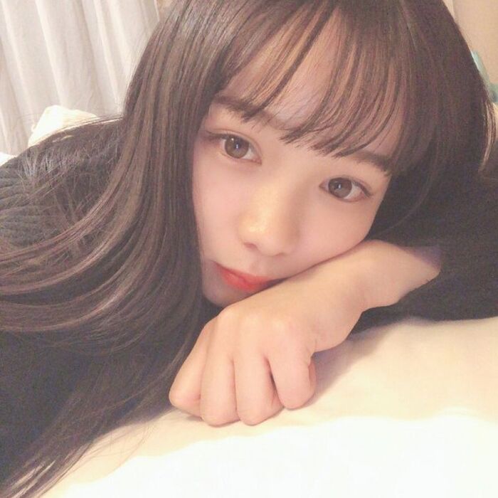18-year-old 18-year-old Ikemoto, a third-year student at an active high school in Hyogo Prefecture, is generously showing off her toyoman bust nearing high school graduation www 20th image