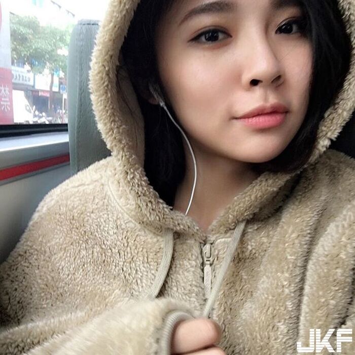 Ki-quality beauty Pei Oi Old copper color skin 膚 Japanese long body material 讓 person's heart jump acceleration 3th image