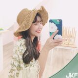This is a 聊逛逛 suddenly under guard..  Cute University Student Appearance Yu