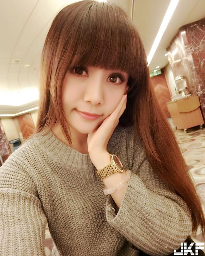 無雙樂團可愛女孩溫盈鈞 ! 黑長直加上動人大眼! 4th image