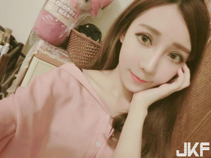 麥 勞 unexpected 撞 female clerk 羿 Aya 她 a heart-楞 沒 專 點 啊 11th image
