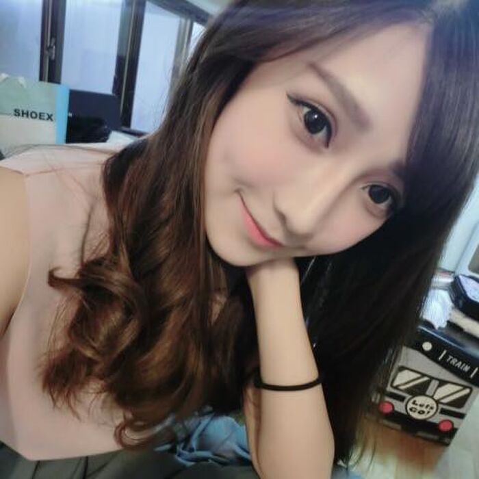 麥 勞 unexpected 撞 female clerk 羿 Aya 她 a heart-楞 沒 專 點 啊 14th image