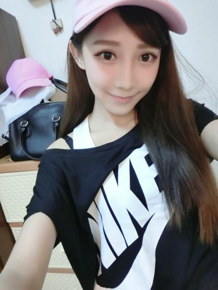 麥 勞 unexpected 撞 female clerk 羿 Aya 她 a heart-楞 沒 專 點 啊 15th image