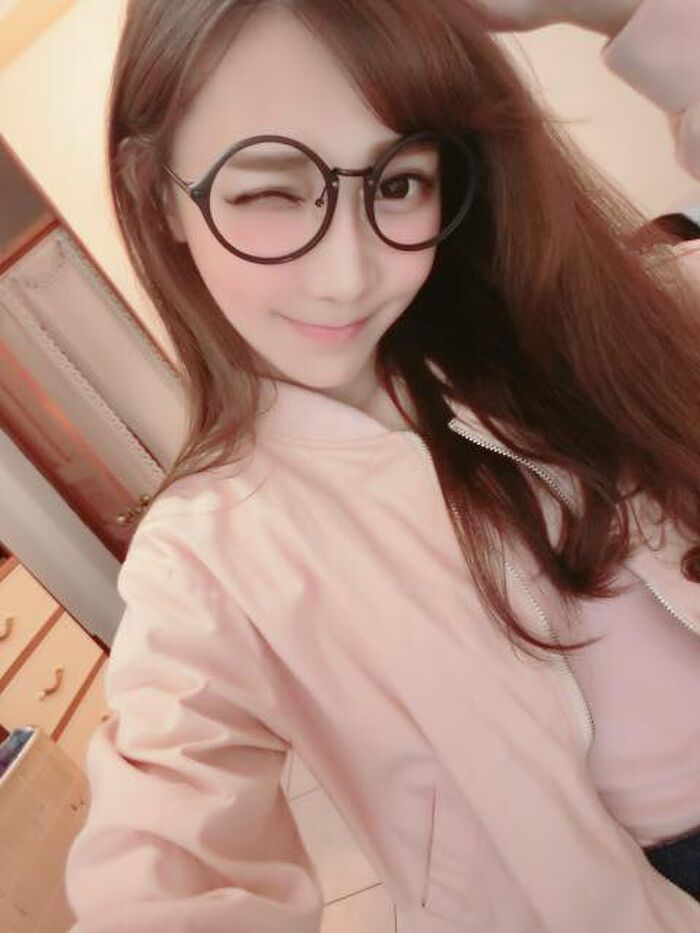 麥 勞 unexpected 撞 female clerk 羿 Aya 她 a heart-楞 沒 專 點 啊 16th image