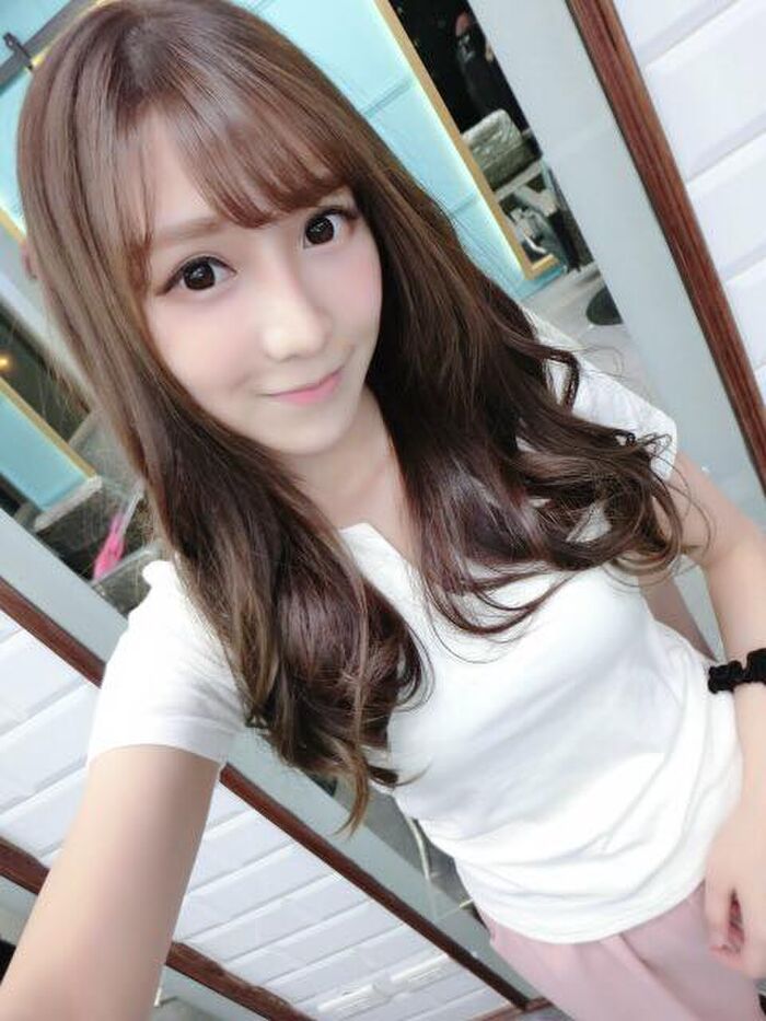 麥 勞 unexpected 撞 female clerk 羿 Aya 她 a heart-楞 沒 專 點 啊 17th image