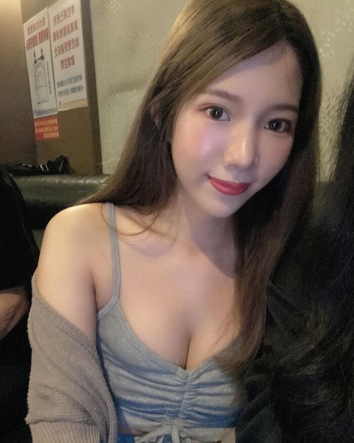 超胸網紅張優 「乳量大爆發」發育得太好..... 10th image
