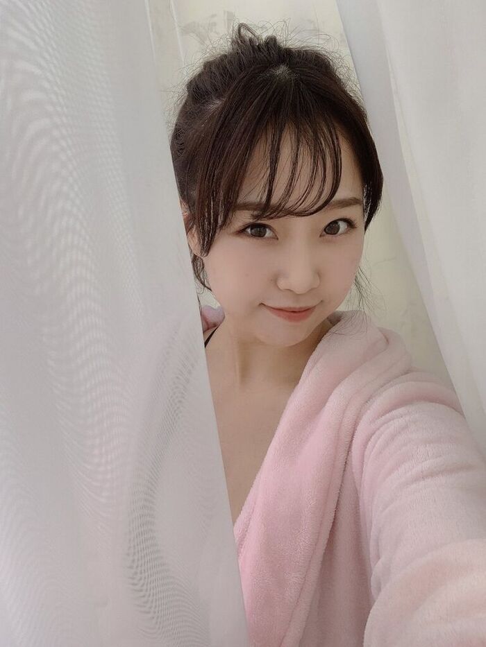 NMB48 Kato Yuka, Otona-like beauty body show off! Fans excited about swimsuit gravure images &amp;amp; off shots! 4th image