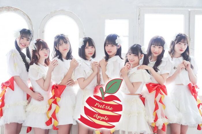 アイドルユニット「Peel the Apple」メンバーで現役美少女JK黒嵜菜々子(17)が初グラビアで初々しくも美しいビキニ姿見せるww 10th image