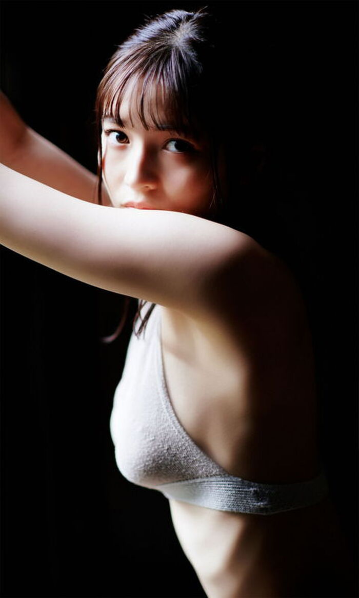 アイドルユニット「Peel the Apple」メンバーで現役美少女JK黒嵜菜々子(17)が初グラビアで初々しくも美しいビキニ姿見せるww 5th image